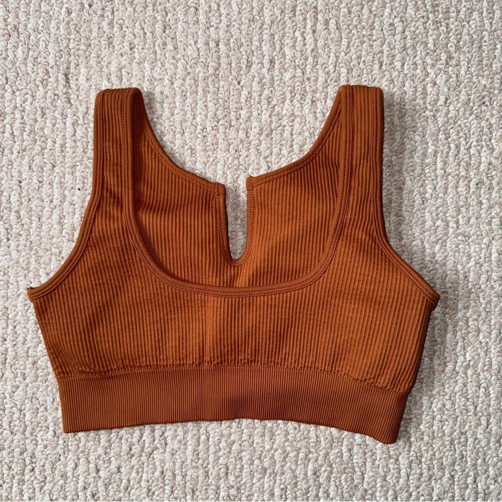 Rust orange two piece workout set - Picture 3 of 7